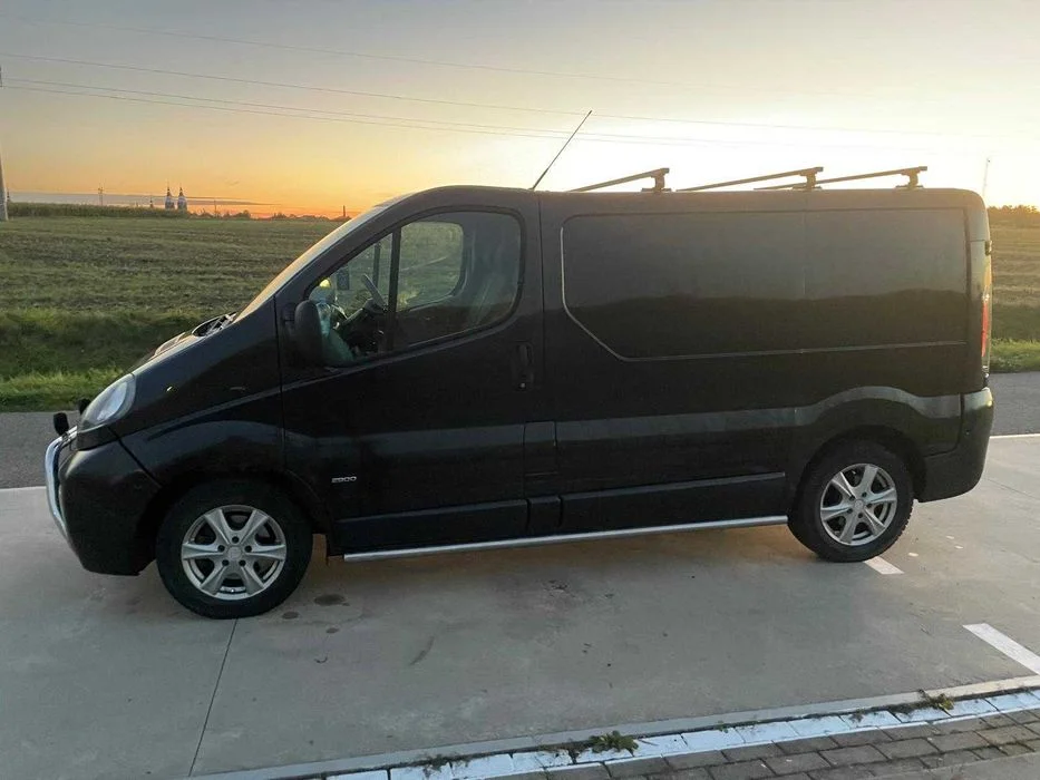 Opel Vivaro 2.5 dCi 135 KM – 2006 – Klima – Webasto – Kamera cofania – zdjęcie 3