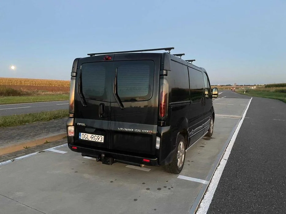 Opel Vivaro 2.5 dCi 135 KM – 2006 – Klima – Webasto – Kamera cofania – zdjęcie 5