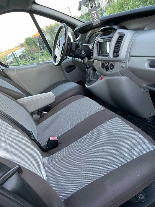 Opel Vivaro 2.5 dCi 135 KM – 2006 – Klima – Webasto – Kamera cofania – zdjęcie 7