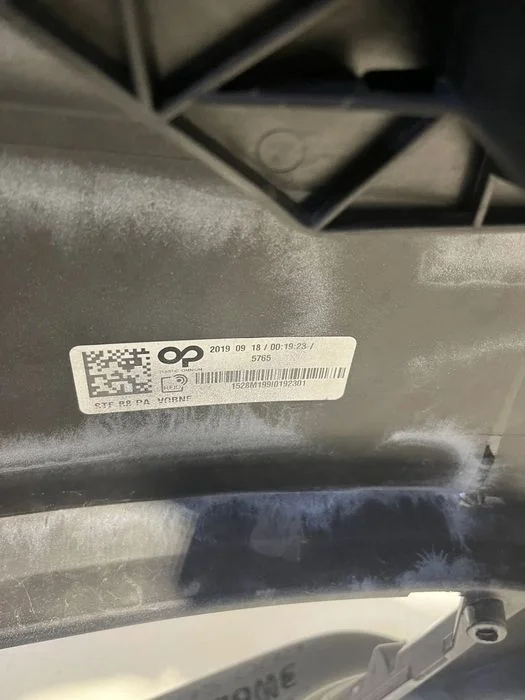 Audi A5 Zderzak przedni 8T0807437AD – zdjęcie 6