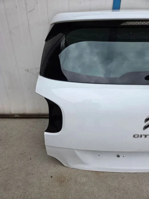 Klapa Bagażnika Citroen C3 Aircross – zdjęcie 2