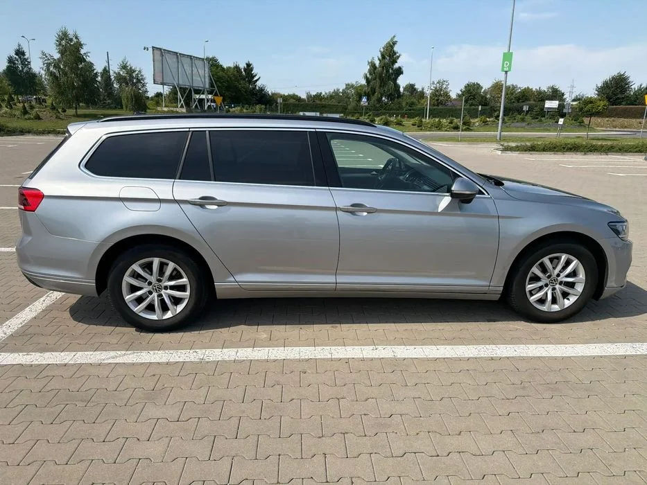 Volkswagen Passat Variant stan bdb , pierwszy właściciel, dsg, salon PL, serwisowany – zdjęcie 3