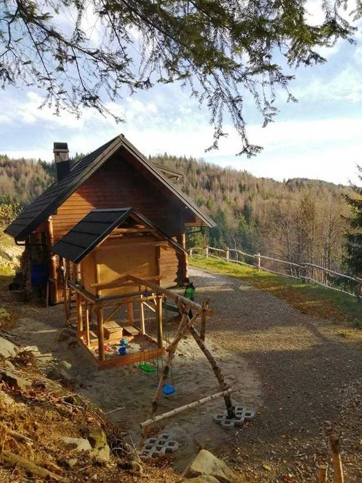 Domek w górach. Ochotnica os. Jamne – zdjęcie 7
