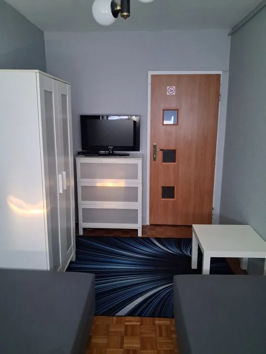TANIE NOCLEGI,Pokoje gościnne z tv, na doby, WROCŁAW- od40zł/osoba/DOB – zdjęcie 2