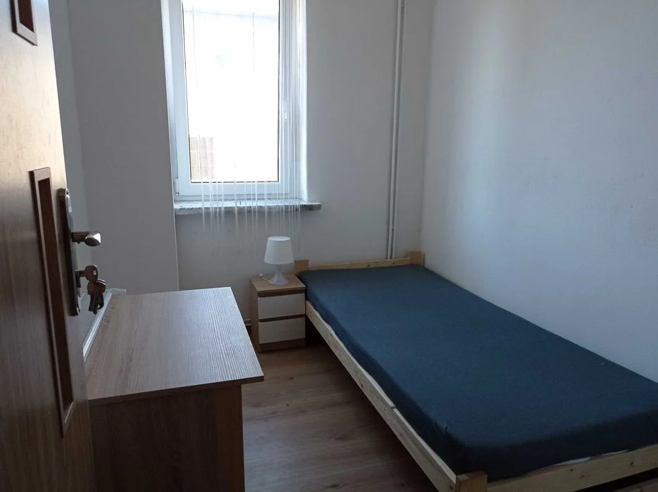 Noclegi na 1 dobę od 150 zł za wiekszy pokoj Rybnik Centrum – zdjęcie 2