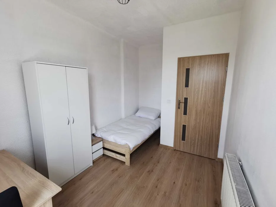 Noclegi na 1 dobę od 150 zł za wiekszy pokoj Rybnik Centrum – zdjęcie 3