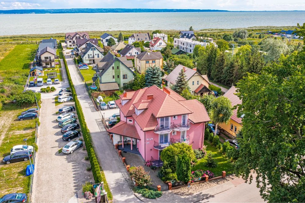 Komfortowe pokoje blisko centrum Krynica Morska Noclegi nad morzem – zdjęcie 2