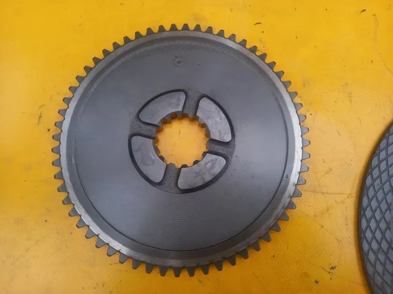 Piasta hamulcowa przedniej osi New Holland TM190 – zdjęcie 2