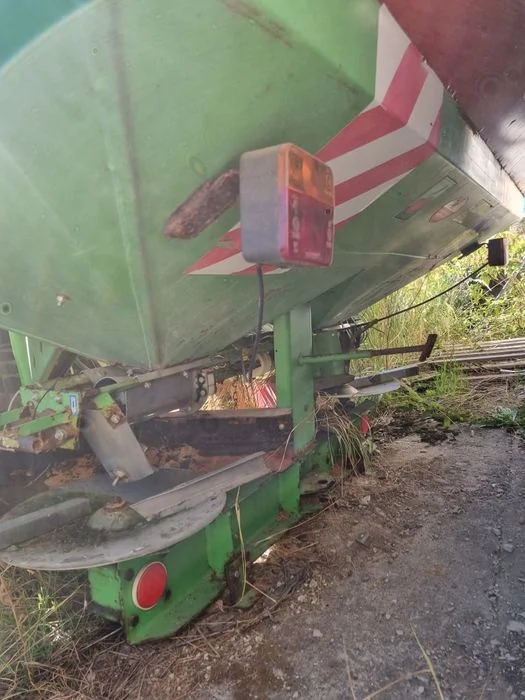 Rozsiewacz nawozów zawieszany mxl 1600 Unia – zdjęcie 3