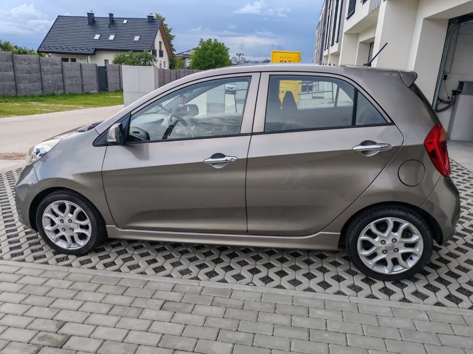 Kia Picanto 1.2 2012 – Bogata wersja – Grzane fotele + kierownica – Klima auto – zdjęcie 5