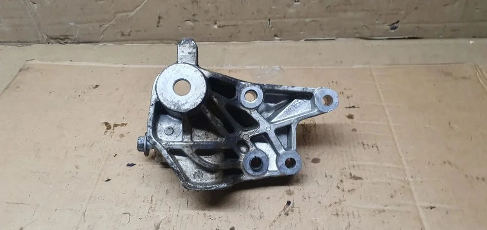 Łapa poduszka silnika Citroen C5 III 2.0 HDI 9645161180 – zdjęcie 4