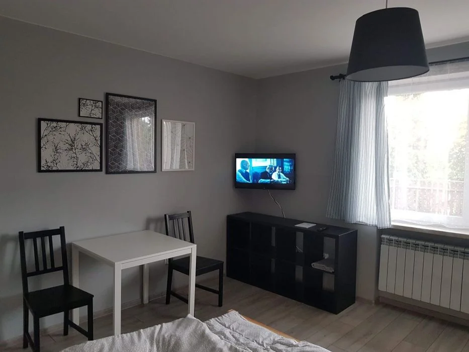 Już od 35 zł Noclegi pracownicze w centrum Trzebini i Chrzanowa. Dowóz osób