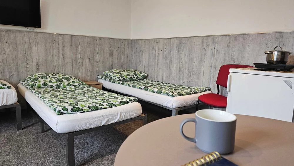 kwatery pracownicze, noclegi, hostel łódź, pokoje z łazienkami – zdjęcie 10