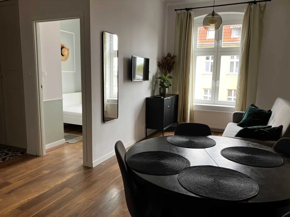 ## WOLNE ## CENTRUM Sopotu, 200 m Monciak, 10 min molo, 7 min PKP - apartament dla 1-4 os. ## – zdjęcie 2