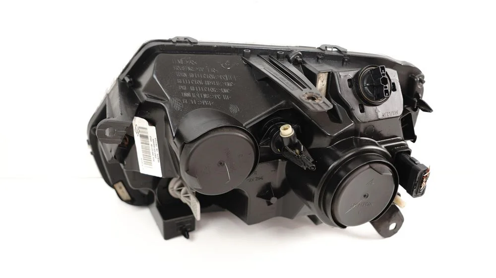 Lampa prawy przód przednia dacia duster lift 13-17r – zdjęcie 4
