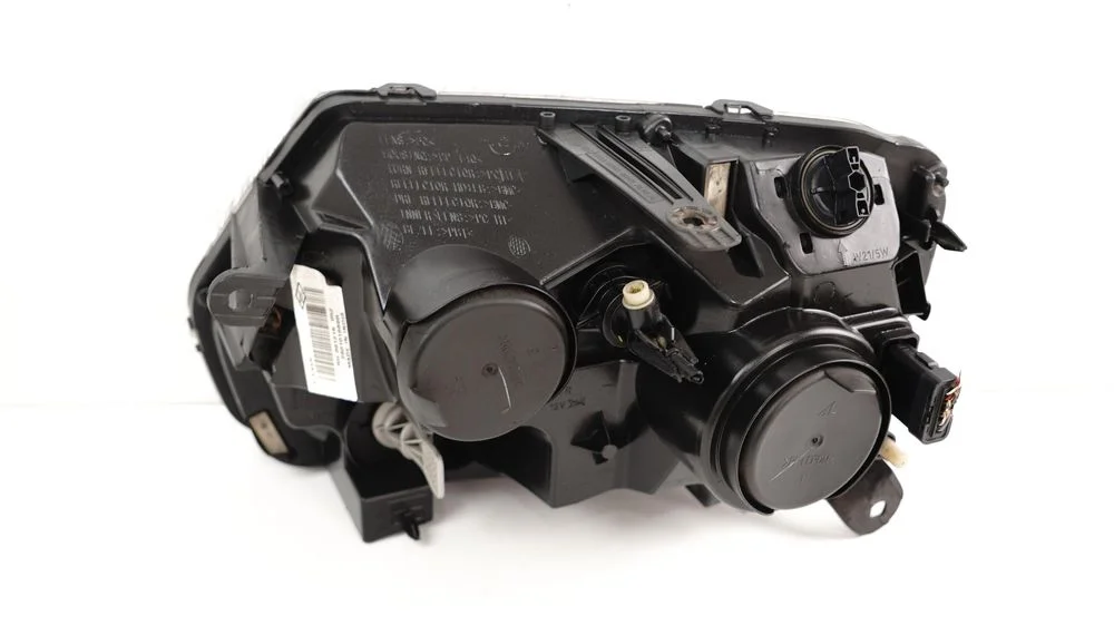 Lampa prawy przód przednia dacia duster lift 13-17r – zdjęcie 5