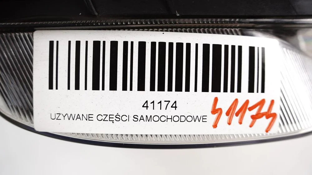 Lampa prawy przód przednia dacia duster lift 13-17r – zdjęcie 10