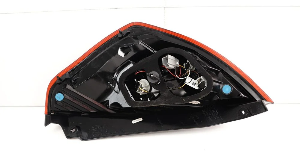 Lampa lewy tył tylna ford fiesta mk7 lift 12-17r – zdjęcie 7