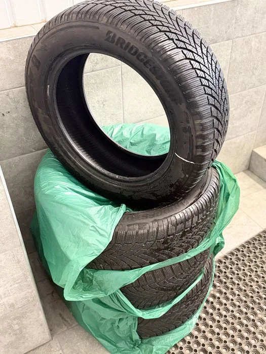 225/65/18 Sprzedam Bridgestone Blizzak LM005, rok produkcji 2022. Opony używane. Cena do uzgodnienia. – zdjęcie 4
