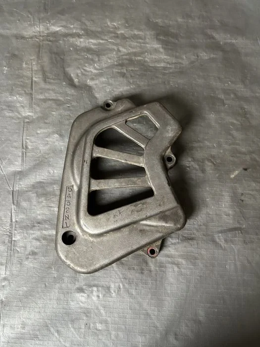 Osłona zębatki SUZUKI DR 650 600