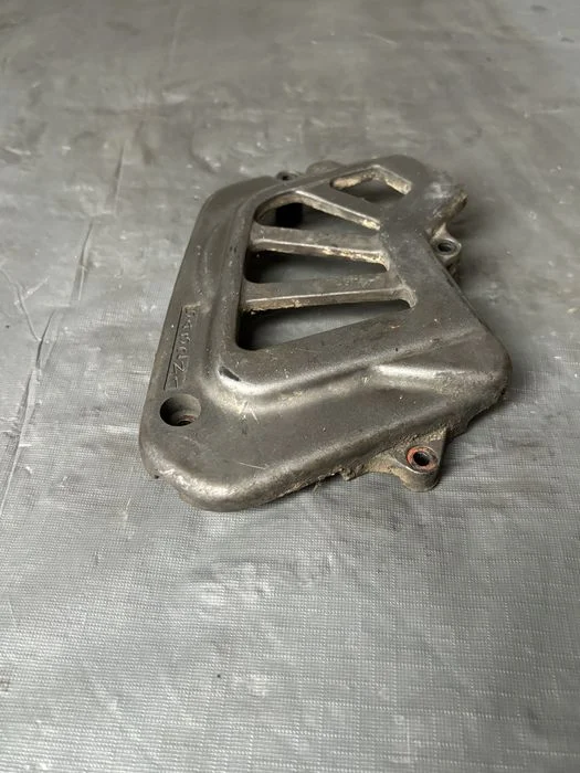 Osłona zębatki SUZUKI DR 650 600 – zdjęcie 2
