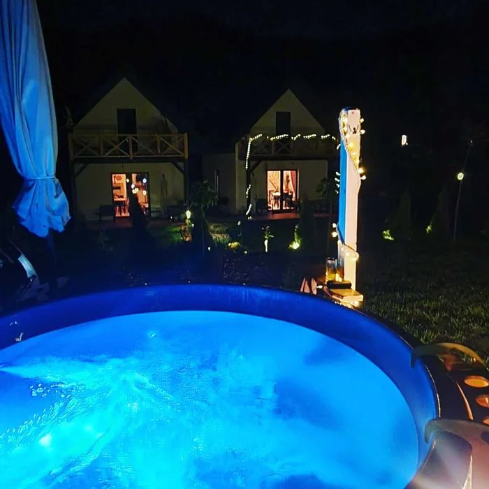 Domki z jacuzzi i kominkiem Ochotnica Dolna – zdjęcie 6