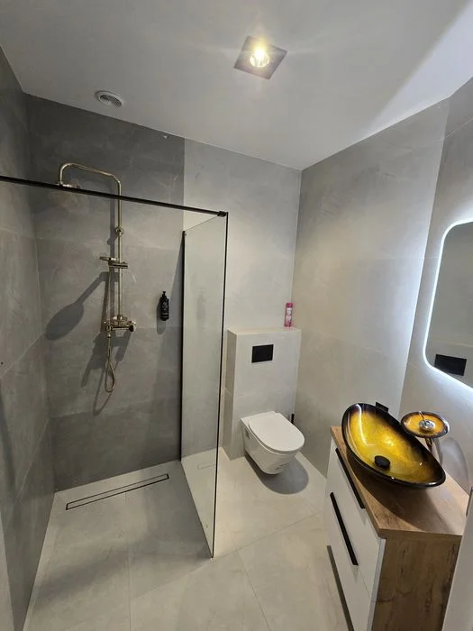 Apartament w centrum z jacuzzi , prywatny parking, 3-pokojowe klimat – zdjęcie 7