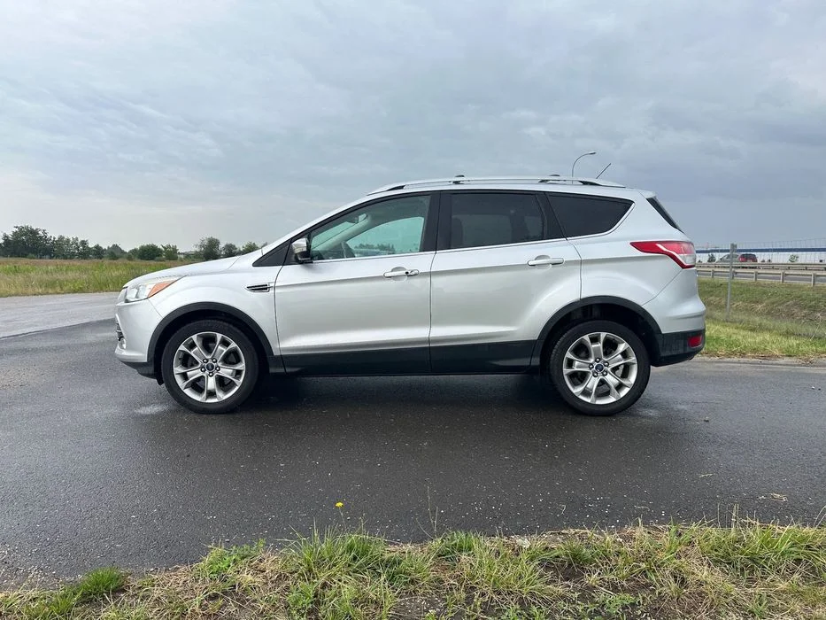 Ford Escape Ford Escape 2.0 EcoBoost AWD Titanium mały przebieg 104 tyś KM – zdjęcie 5