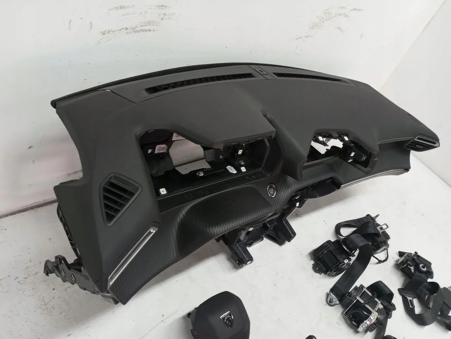 Konsola deska PULPIT PEUGEOT 2008 Carbon 23R zielona nić – zdjęcie 5