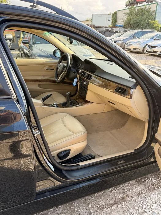 BMW E91 2.0D”tył napęd”klima”zadbany”navi”manual”nowe opony”nowe sprzęgło – zdjęcie 6