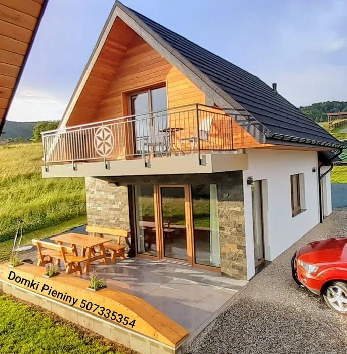 Nowy domek w górach z widokiem na Tatry i Pieniny. Cicha okolica