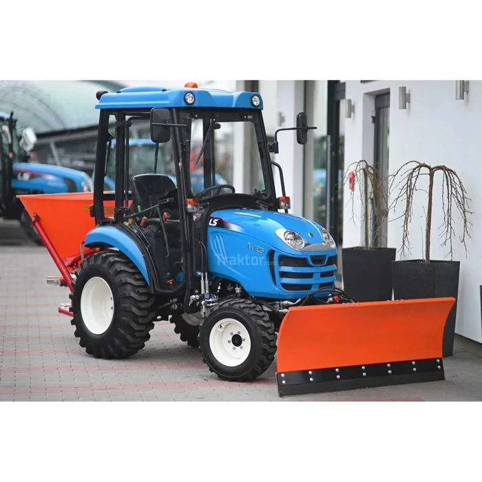 LS Tractor XJ25 MEC kabina pług 130 cm Strumyk 200 l – zdjęcie 3