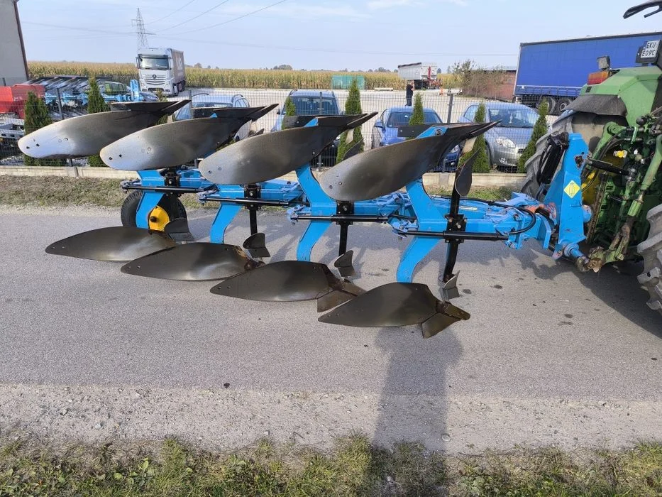 Pług 4 skibowy obrotowy Overum CX Xcelior Non Stop Hydraulika. Kuhn multimaster! – zdjęcie 3