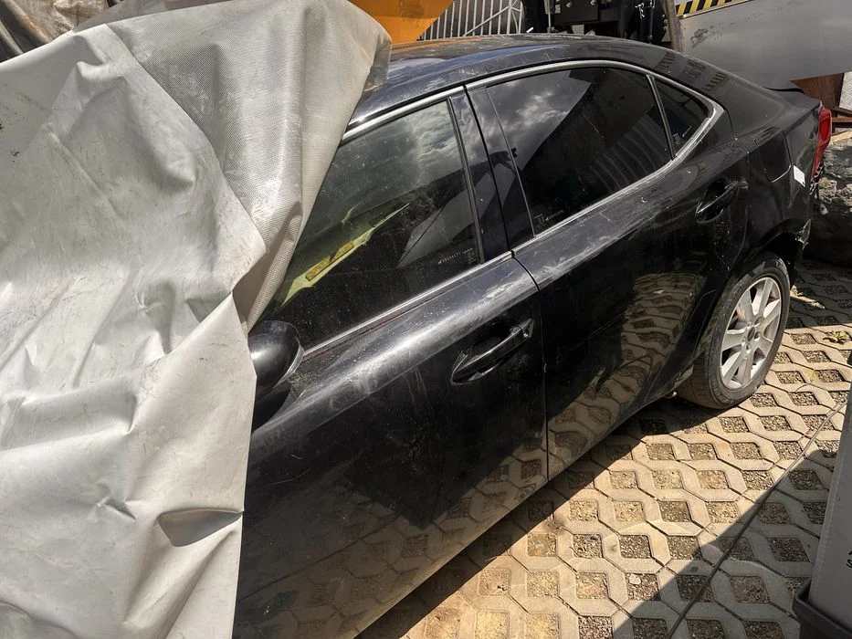 Lexus is 300h lll 2014r – zdjęcie 6