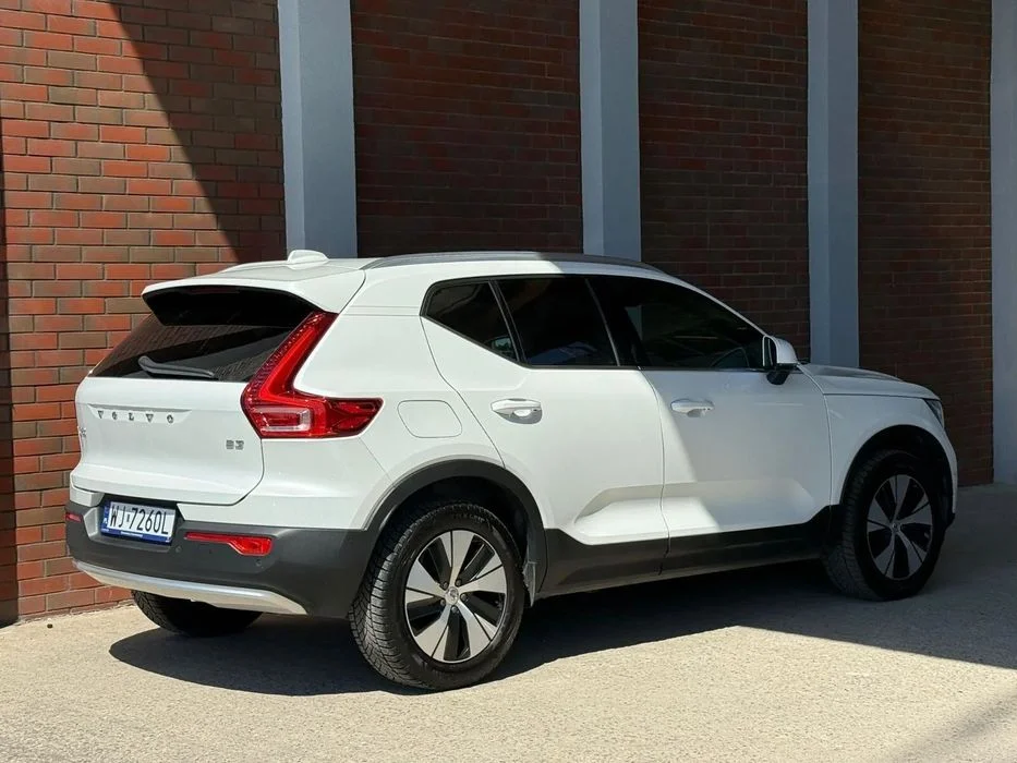 Volvo XC 40 salon PL Fv23% – zdjęcie 4