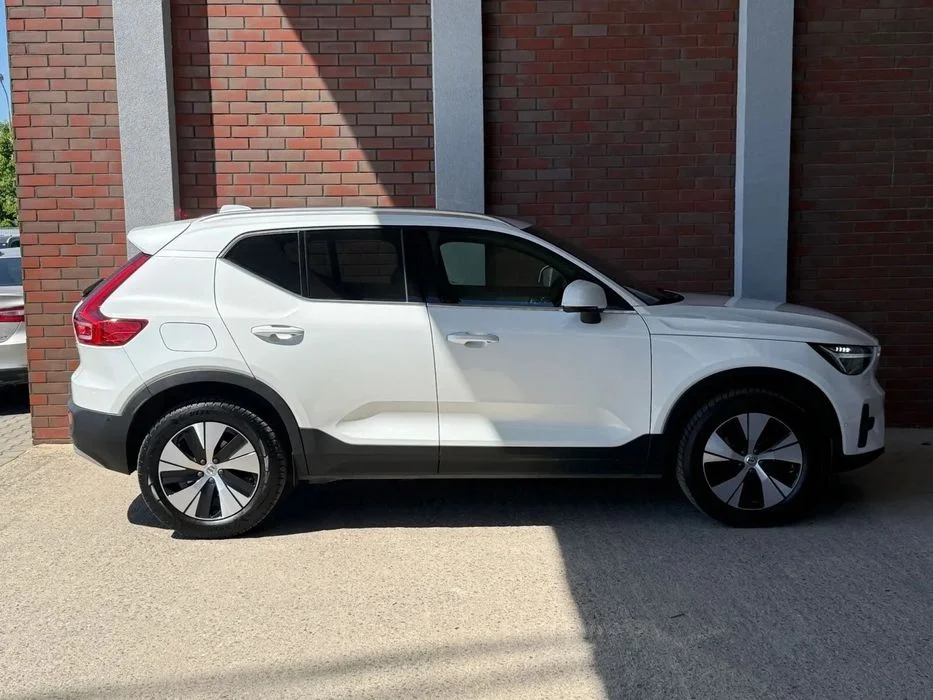 Volvo XC 40 salon PL Fv23% – zdjęcie 7
