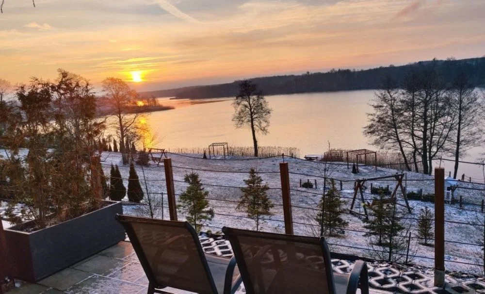 Domek do wynajęcia, JACUZZI, SAUNA, dom nad jeziorem 150km!