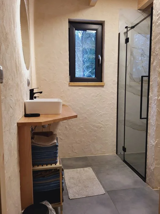 Domek w górach jacuzzi sauna domki na wynajem – zdjęcie 8