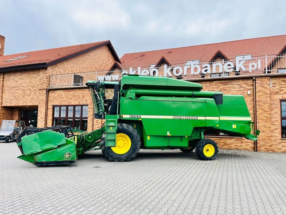 John Deere Kombajn klawiczowy 6 wytrząsaczy 2264 Kombajn zbożowy John Deere 2264 w stanie bardzo dobrym – zdjęcie 4