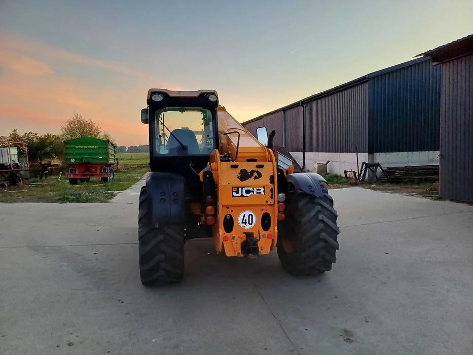 Ładowarka JCB 541-70 AGRI SUPER – zdjęcie 4