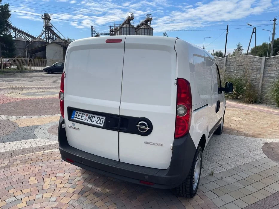 Opel Combo 1.3 Diesel*90KM*Nowy Rozrząd*Klimatyzacja*Webasto*Jeden właściciel* – zdjęcie 8