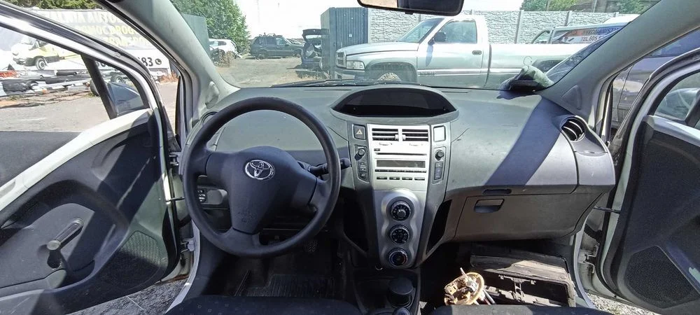 toyota yaris 1.4 1ndyv d4d lak 068 d4d 90km samochód na części – zdjęcie 7