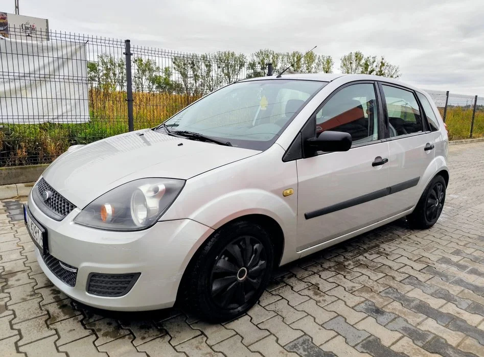 Ford fiesta 2006 – zdjęcie 2