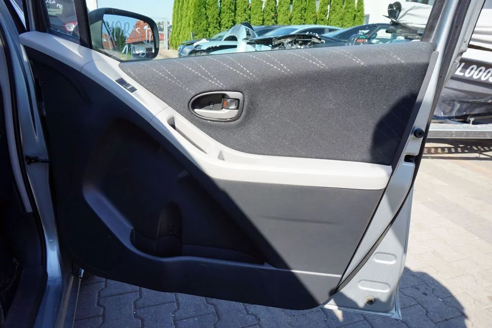 Drzwi Przednie Prawe Yaris Ii 5D Hb 1F8 Szary Toyota 2005-2009 – zdjęcie 8