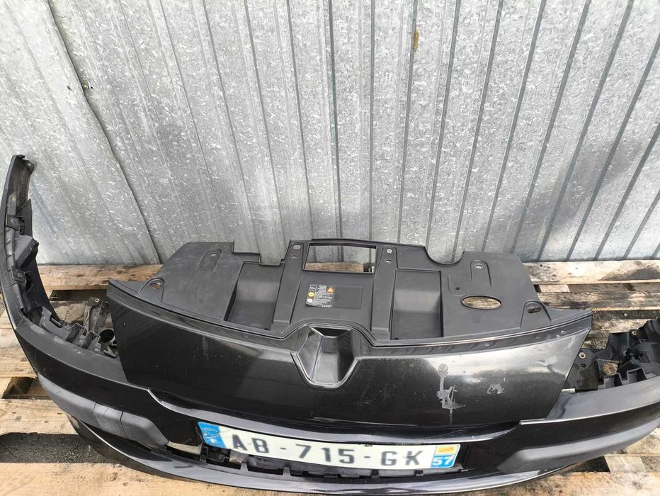 Zderzak przedni Renault Megane III Siedlce – zdjęcie 4