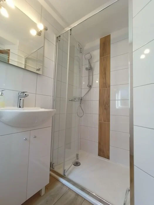 Apartament pod lipami z ogrodem – zdjęcie 8