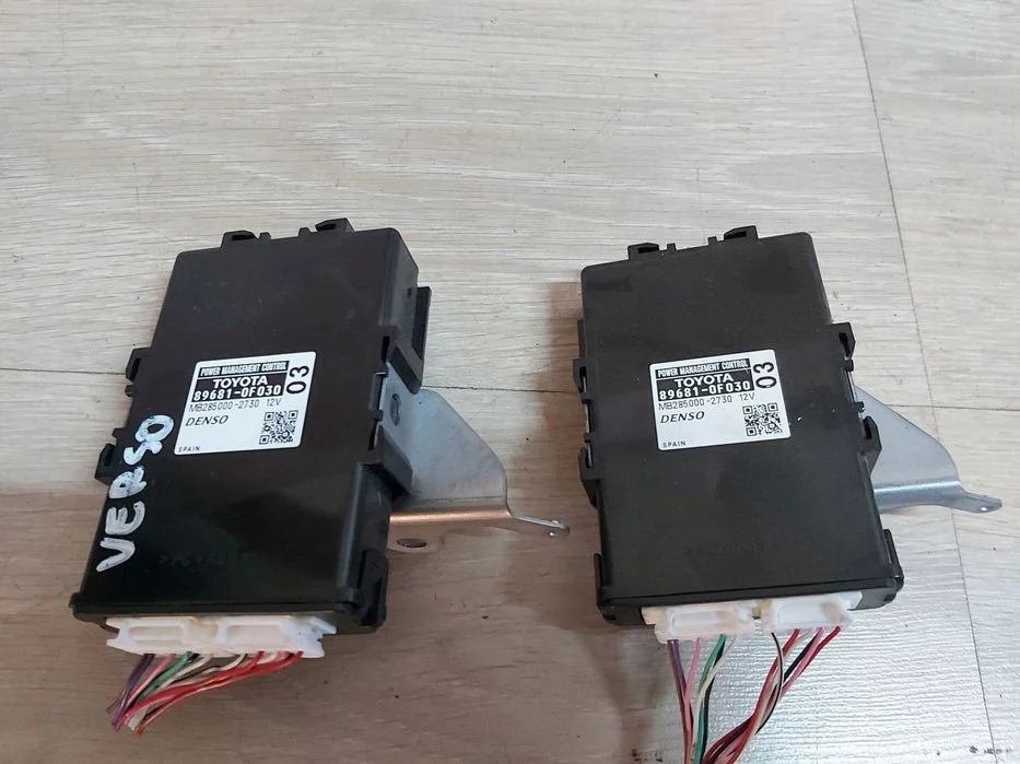 AVENSIS T27 Verso lift moduł sterownik energii 89681-0F030 – zdjęcie 2