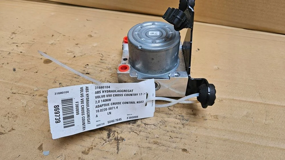 pompa hamulcowa abs p31680101 volvo v90 s90 2017- nr 380899