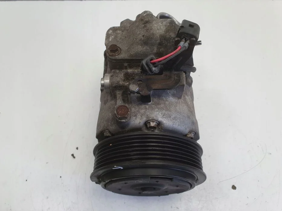 SPRĘŻARKA KLIMATYZACJI VW Polo IV 1.2 6V _ 6Q0820808A – zdjęcie 4