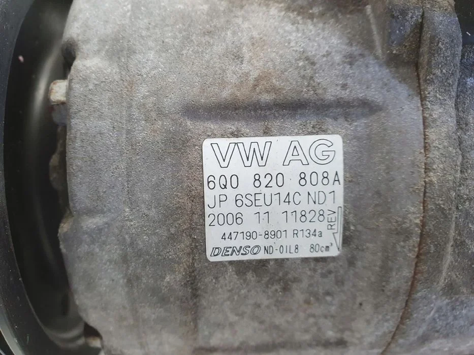 SPRĘŻARKA KLIMATYZACJI VW Polo IV 1.2 6V _ 6Q0820808A – zdjęcie 11